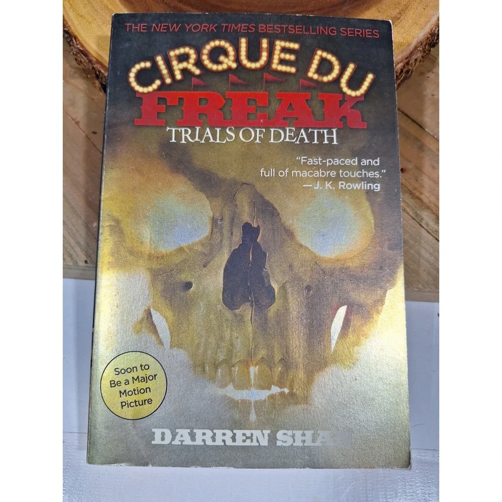 Lot‎ of 21 Darren Shan Books - Many of the Cirque Du Freak Series